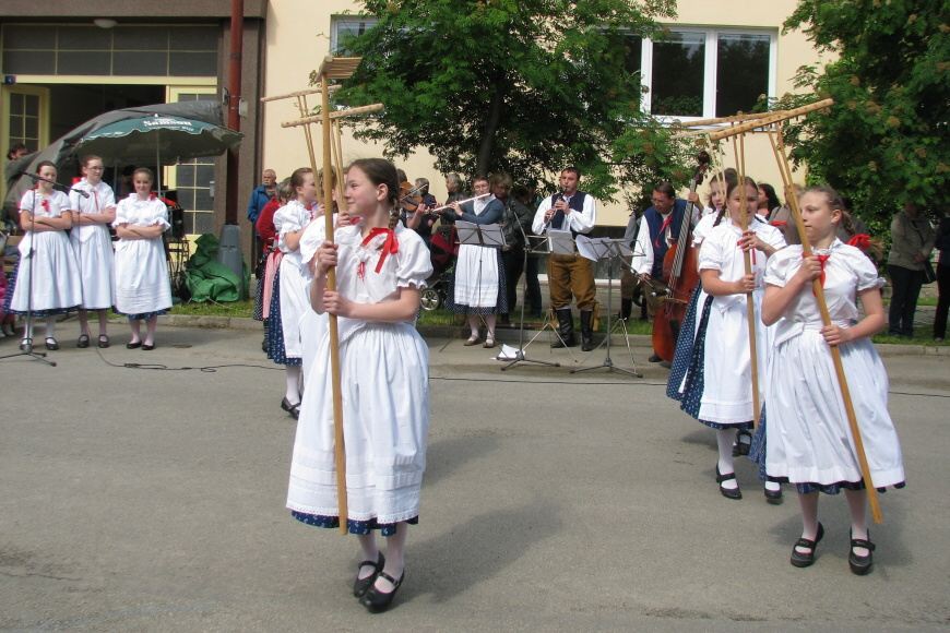 110 JAROŠÁČEK Mělník - dětský foklórní soubor